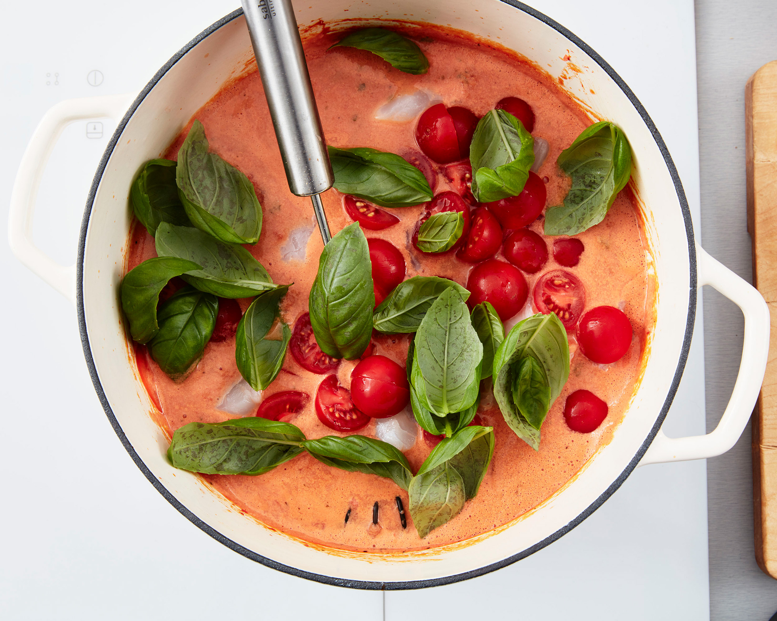 Tomaattinen kalakeitto